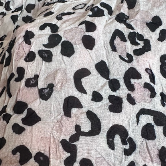 Cloth and Stone Animal Print Black and White Long Sleeve Button Down Shirt - Picture 5 of 7